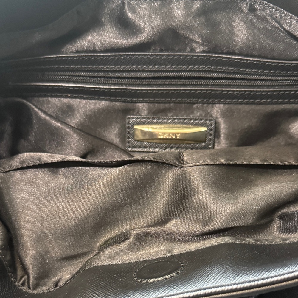 DKNY Quilted Black Leather Chain Shoulder Tote with Gold Hardware - Picture 5 of 6